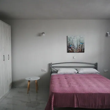 Petritis B Tatil Evi