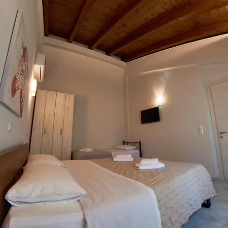 Petritis B Tatil Evi Nea Iraklitsa