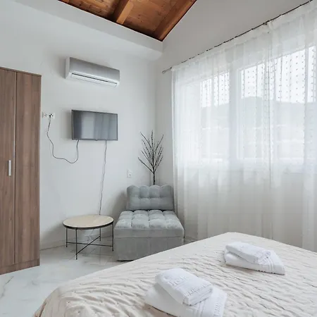 Holiday home Petritis B